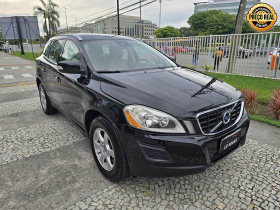 VOLVO XC60 2.0 T5 COMFORT FWD TURBO GASOLINA 4P AUTOMÁTICO